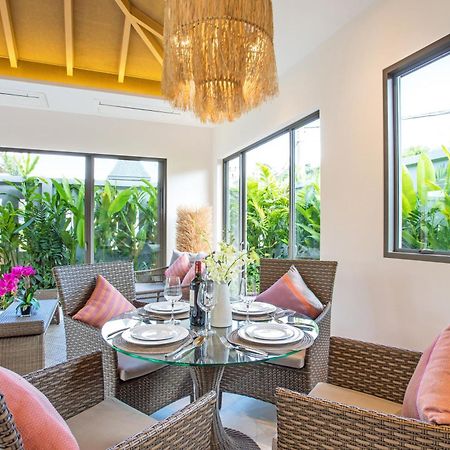 Dalaa 1 Villa Pantai Kamala Bagian luar foto